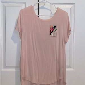 A hollister t shirt